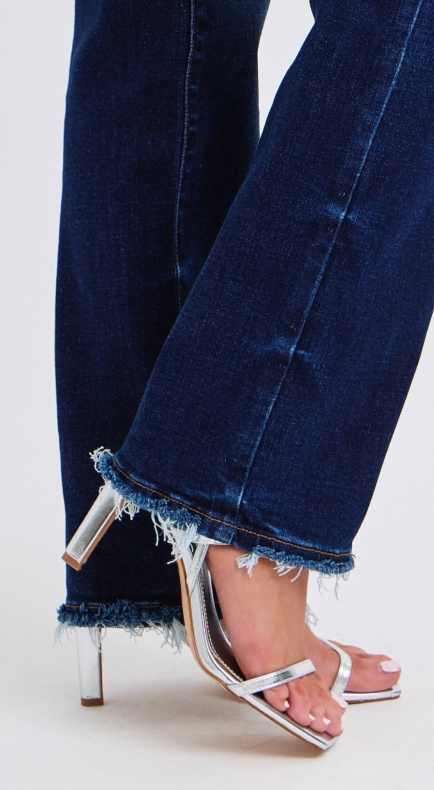 Judy Blue Mid Rise Straight Leg Fray Hem