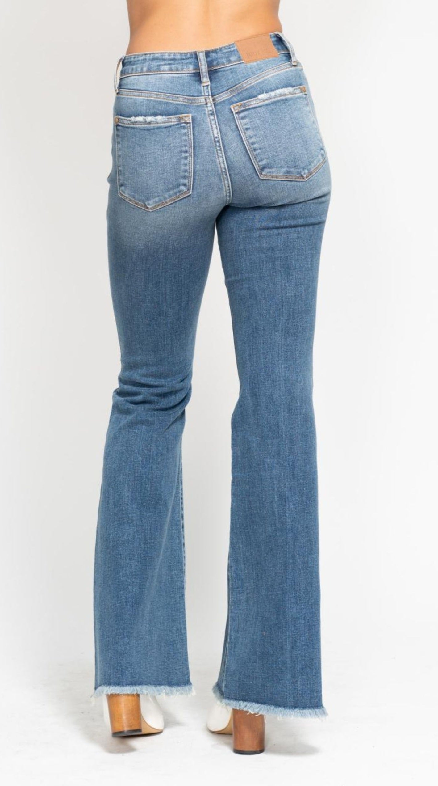 Judy Blue Midrise Button Fly w/Destroy Fray Hem