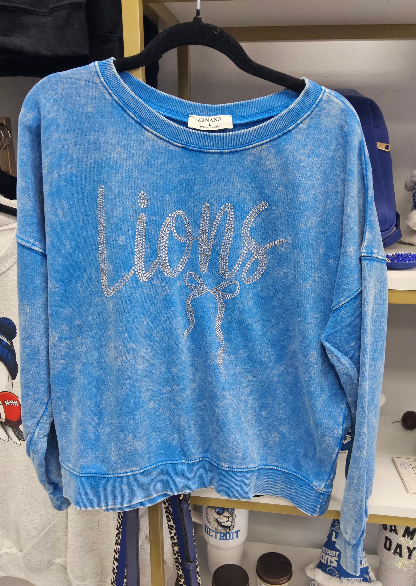 Mineral Washed Cropped Lions With Bow Crew