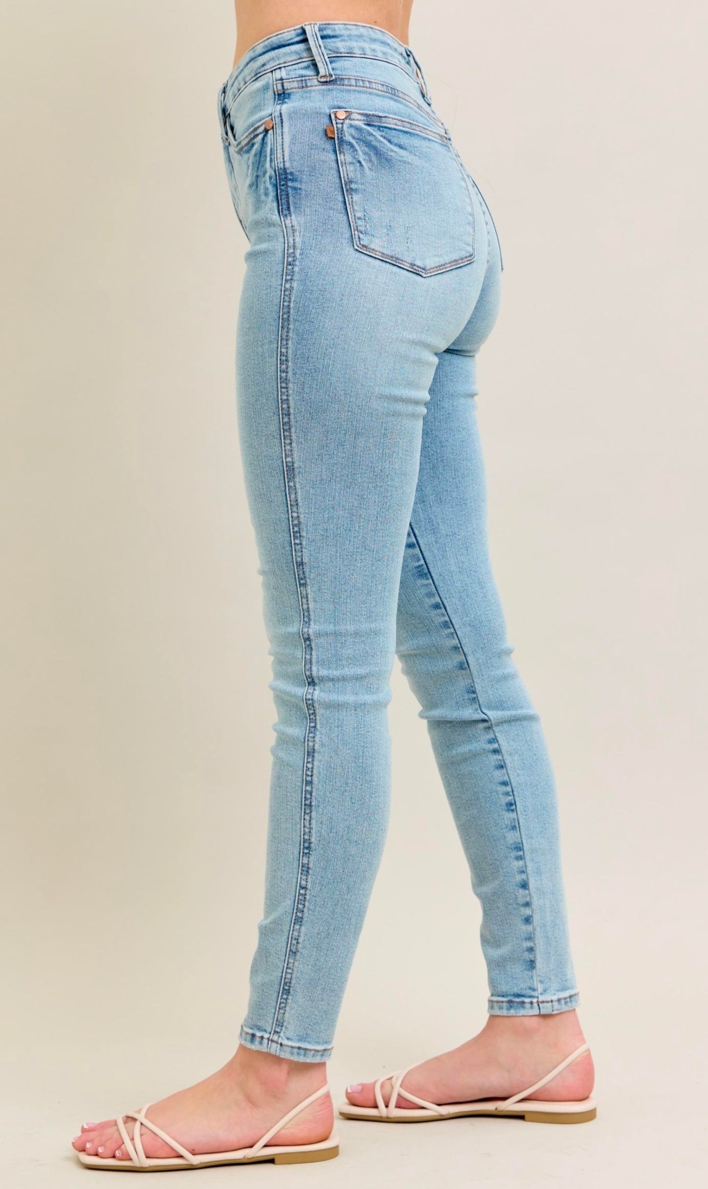 Judy Blue Tummy Control Vintage Wash Skinny